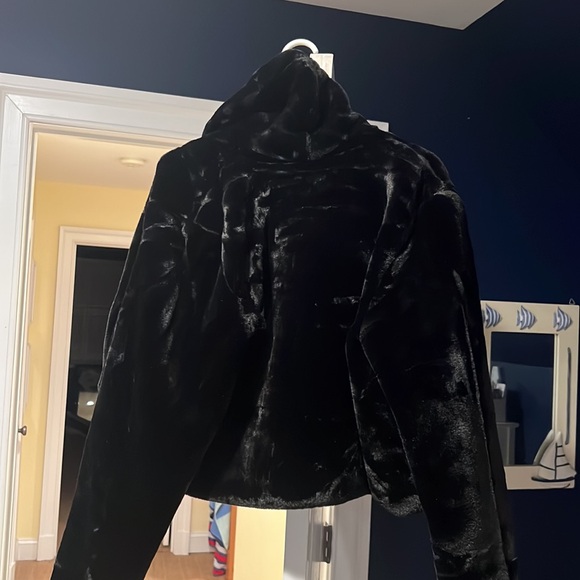 Blank NYC Faux Fur Jacket size L - Picture 2 of 4
